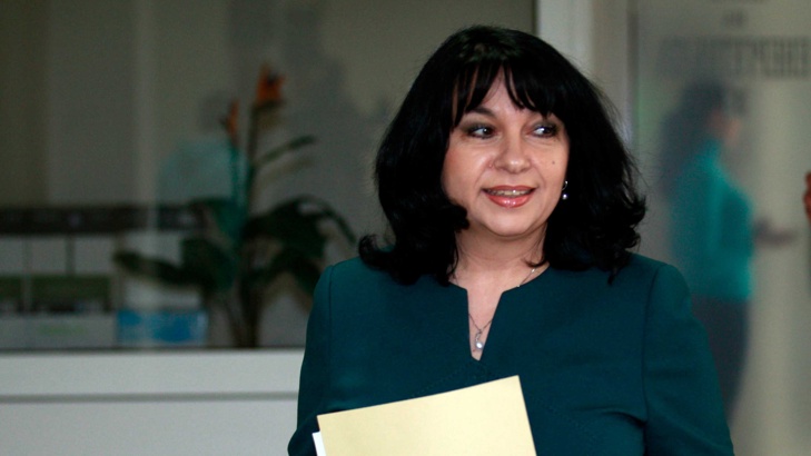 Министърът на енергетиката Теменужка Петкова. 